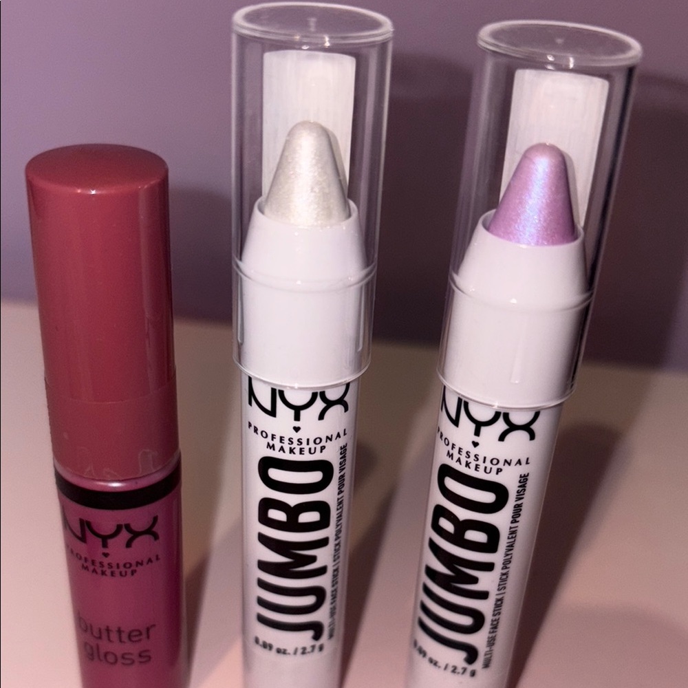 NYX Professional Makeup Palette and Lip Gloss Set - Picture 5 of 5